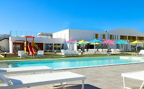 RIDE Surf Resort&Spa